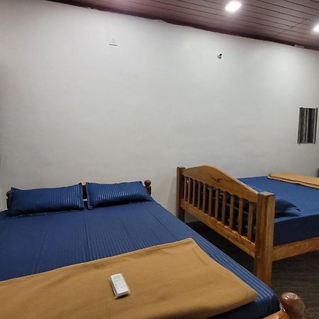 Golden Bright Hotel Gokarna  Kültér fotó